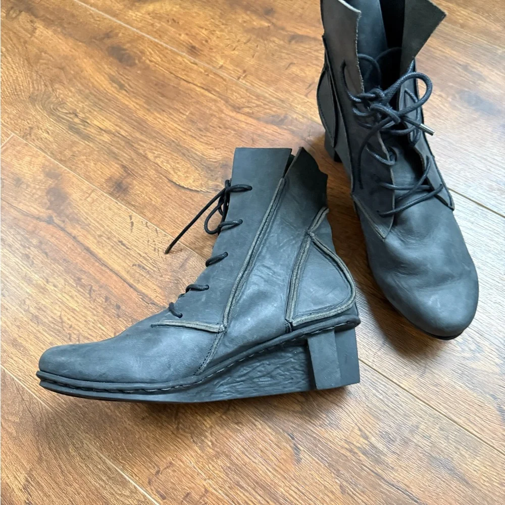 Trippen Leather Ankle Boots Women’s 40 9 - Picture 3 of 14